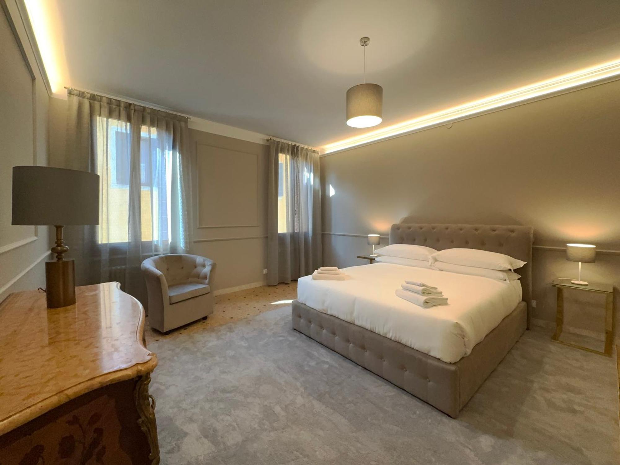 San Vio Palace Luxury Apartments Venice Exterior photo