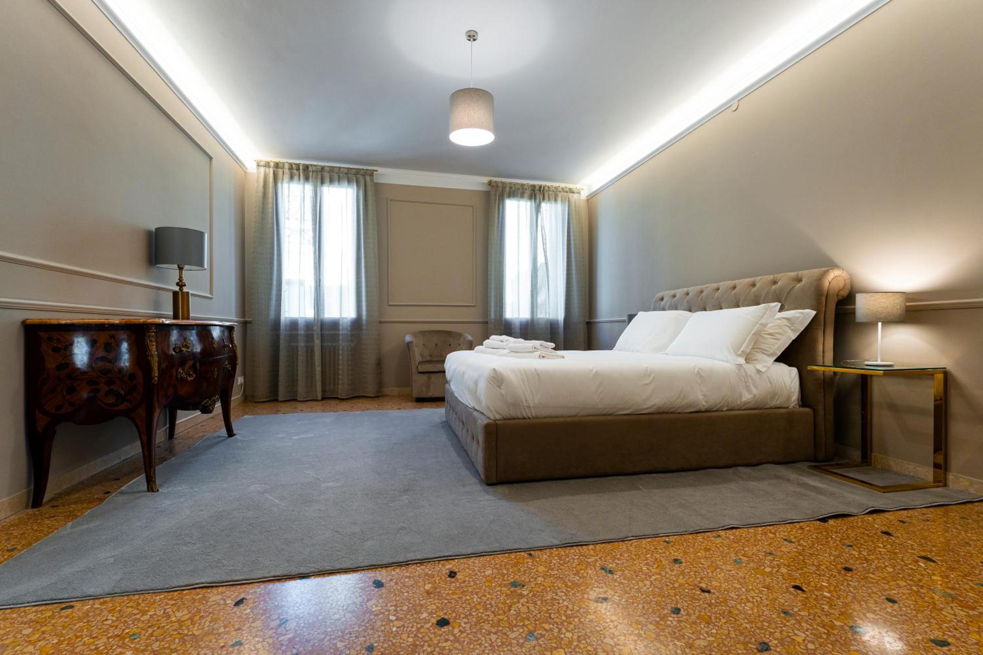 San Vio Palace Luxury Apartments Venice Exterior photo